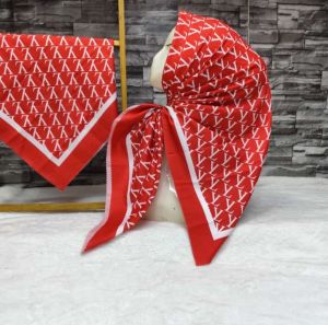 HIJAB SEGI EMPAT VOAL MOTIF / KERUDUNG SEGI EMPAT MOTIF MERAH PUTIH / SEGI EMPAT MOTIF MERDEKA