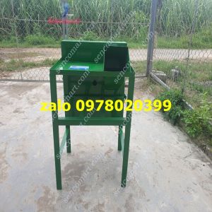 Máy cắt cỏ voi  băm nhỏ mịn cho gà ăn