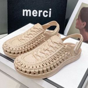 Fashion plus size rubber material hand-work style sandal (36-45 size )