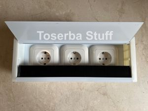 STOPKONTAK MEJA MEETING PUTIH TABLE SOCKET BAHAN PREMIUM ALUMINIUM ISI 3 TIGA TRIPLE POWER ARDE PANASONIC PENUTUP LUBANG KABEL MEJA KERJA RAPAT KANTOR PENGAMAN STOPKONTAK KEKINIAN ERGONOMIS