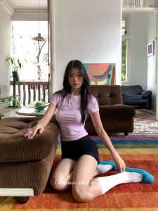 ❣Fortunee ❣ เสื้อยืดแขนสั้นสีชมพู-ม่วง ยืดหยุ่น เข้ารูป  สไตล์เซ็กซี่หวานๆไหล่ตรง แมตช์ง่าย