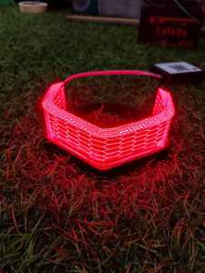 Shroud Biled Hexagonal Crystal 2.5inch Merah