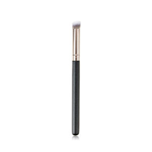 Brush Makeup Kuas Make Up Rias Foundation Concealer-🌹Tamia