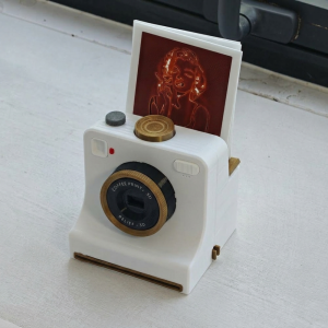 COUPLECOL Funny 3D Printed Latte Camera Replaceable Cards Vintage Look DIY Latte Art Camera Tool Creative Gift Plastic Coffee Pattern Stencil Set Home Coffee Bar