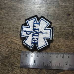 Tec40 EMT WHITE Velcro Patch Armband อาร์มตีนตุ๊กแก ปักจักร Tec40store ไรท์สาระกับครูแว่น