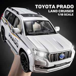 【RUM】1:18 Scale Toyota Prado Alloy Car Model Light & Sound Effect Diecast Car Toys for Boys Birthday Gift Kids Toys Car Collection