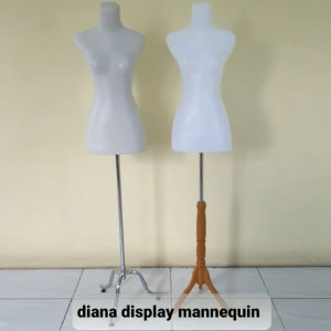 MANEKIN WANITA DEWASA DM 1 SET KAKI KAYU / KAKI BESI