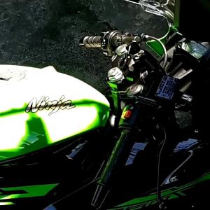 knalpot akrapovic import Taiwan ninja 250 fi new old karbu z250 CBR 150 CBR 250 R25 mt25 mt15 R15 Vixion XSR tiger CB 150R GSX-R nmax PCX Aerox XMAX sonic gtr vario X-RIDE satria fu CBR lokal dll