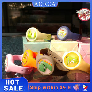 Baby Lamp Watch Childrens Mosquito Repellent Light Watch With Light Cartoon Fragrance Plant Essential Oil Repellent Silica Gel Watch Bracelet Toy Random color