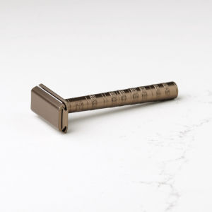 [SPECIAL OFFER] HENSON AL 13 Medium Facial Razor + 100 BLADE + Razor stand