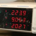 Bộ đổi điện sin chuẩn 2000W 12V sang 220V có màn hình hiển thị - Ok PASS 12V 2000W. 
