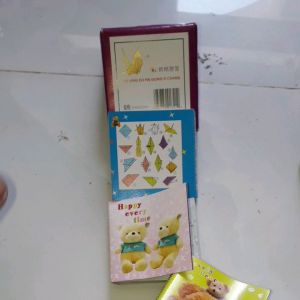 Sét 500 tờ giấy in hoa văn nhiều màu để xếp hạc kích thước 53mm*53mm hoặc 40mm× 40mm