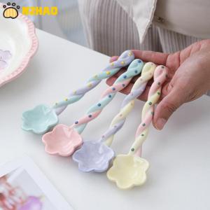 【N2HAO】 1Pc Ceramic Long Handle Spoon Cute Ice Cream Hand Painted Dessert Spoon with Long Handle Kitchen Tableware Accessories