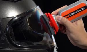 glaco blave 70ml น้ำยาเคลือบชิวหน้ามอเตอร์ไซค์ น้ำยาเคลือบไฟหน้า เคลือบหมวกกันน็อค น้ำยาเคลือบกระจก ขนาด 70 ml