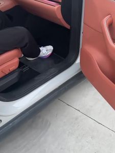 kkmf For Leapmotor B10 Car Custom Door Sill Plates Leather Threshold Protection Trim Auto Interior Modification P7Q2M