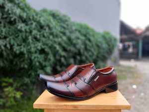 Sepatu kulit Kickers Casual Formal Santai Kantor Kuliah Kerja Dinas Pantofel Vantopel PDH PDL pantopel 2203