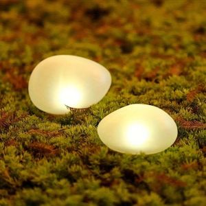 WENSH Auto on/Off Solar Stone Lamp Energy Saving Cobblestone Shaped Outdoor Pebble Lamp Creative Decorative LED Solar Light Outdoor