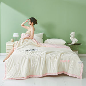 SG【IN STOCK】Summer Blanket Super Cooling Quilt Soy Fiber Blanket Soft Comfortable Breathable Antibacterial Machine Washabl 夏季空调被薄被子