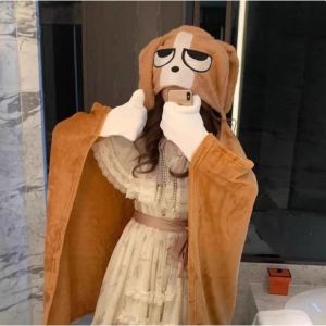 CODตลกเสื้อคลุมสไตล์ Bige ผ้าห่ม Hooded Office นักเรียน Nap ผ้าห่มเครื่องปรับอากาศหนา