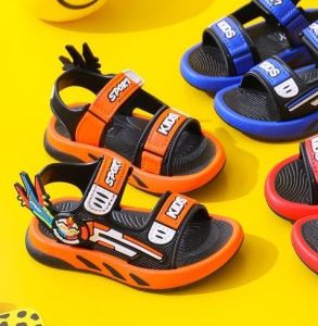 รองเท้าแตะเด็ก และรองเท้าแตะฤดูร้อนเด็กชาย และหญิงรู้สึกเหมือนเหยียบอุจจาระในร่ม และกลางแจ้งอาบน้ำฝักบัวไม่ลื่น และระบายอากาศรองเท้าแตะ soled นุ่ม กันน้ำกันลื่น รองเท้าไปทะเล 