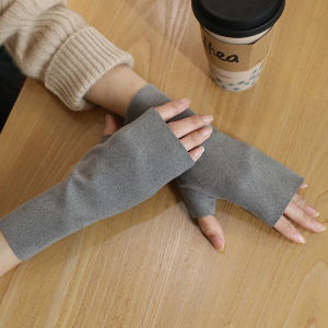 2pairs Cute Hand in Hand Gloves Magnet Knitted Holding Couple Gloves Elastic Slip-on Funny Big Eye Full Finger Winter Mittens Creative Cartoon