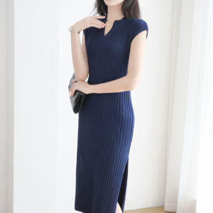 IELGY ชุดเดรสผู้หญิงสไตล์ฝรั่งเศสชุดเดรสผ่าทรงสลิมฟิตคอวีถักแขนสั้นย้อนยุค