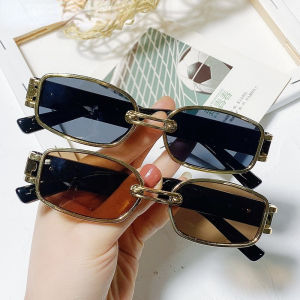 SUNYMALL ป้องกันรังสี แว่นกันแดด แฟชั่น กรอบสี่เหลี่ยม แว่นตาสำหรับผู้หญิง และผู้ชาย ราคาชุดสุด 30 บาท