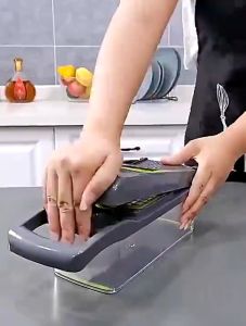 Bộ Dụng Cụ Cắt Rau Củ Quả Kèm Hộp Và Nắp Tiện Lợi Bào Sợi Cắt Lát 16 trong 1