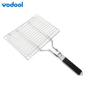 BBQ Grilling Basket Wooden Handle Outdoor Camping BBQ Rack Stainless Steel Grill Basket with Detachable Handle for Fish Vegetables Steak Shrimp Chops