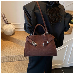 AE Vintage large-capacity handbag 2025 New versatile light luxury r.ow Matte Finish Commuting Womens Shoulder Tote Bag
