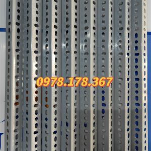 Sắt V4x4 - Sắt V lỗ lắp ráp kệ sắt đa năng