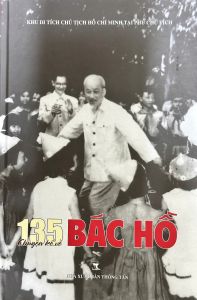 Sách - 135 Chuyện Kể Về Bác Hồ