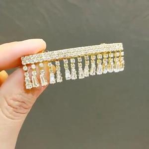 คลิปหนีบผมด้านข้างสำหรับผู้หญิงแฟชั่นคลิปติดผมรูปดอกไม้แฟนซีคิวบิกเซอร์โคเนียเปล่งประกายสไตล์เกาหลีเครื่องประดับผมฤดูร้อน