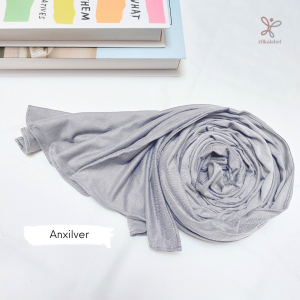 Khalisa Pashmina Rayon / Pasmina meleyot / Adem / Tanpa Pentul / Pasmina Viral / Hijab Kekinian / Jilbab Terbaru / Kerudung Remaja / Bahan Spandex /Premium Luxury/