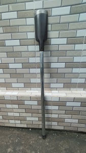 Thuổng đào đất đánh cây cán bằng thép