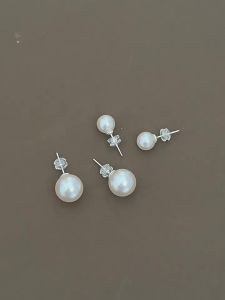 Shijia Austrian Crystal Pearl Earrings S925 Pure silver round high-gloss texture earrings popular on Xiaohongshu and among internet celebrities