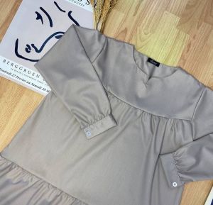 PAKAIAN WANITA - HELMIA LONGTUNIK - TUNIK WANITA