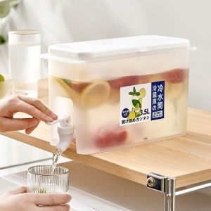 Cold Kettle with Faucet 5L Large Capacity Portable Refrigerator Cold Kettle Heat Resistant Water Jug Household Beverage Container Water Dispenser with Faucet Fruit Teapot Cold Water Bottle Large Capacity Portable Cold Kettle Juice Bucket Clear Lemon Water