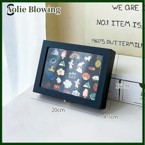 Aolie Thanh Huy hiệu lưu trữ hộp trong suốt chống bụi ngực pin hộp huy chương hiển thị đứng PU da trang sức huy chương Bộ sưu tập hiển thị khung