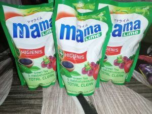 MAMA LIME 680ML  GREENTEA DAN HABBATUSSAUDA SABUN CUCI PIRING MAMA LEMON 680ML