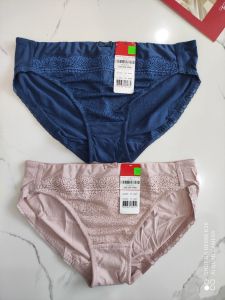 Quần lót nữ Triumph 832 - Họa tiết ren