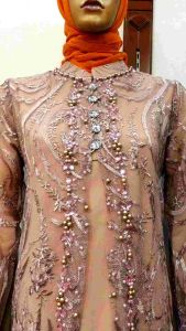 Gamis Mewah Wanita: Pilihan Terbaik untuk Kondangan & Acara Formal