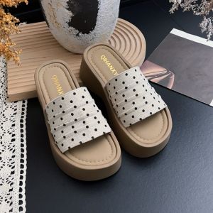 Free Shipping Korean-Style Thick-Soled Polka Dot Sandals Perfect For Outdoor Wear 2026 Summer New Collection Soft-Soled Versatile And Lightweight Beach Sandals For Women
