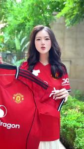 Vintage commemorative edition of the 2526 England Red Devils Manchester United home and away short-sleeve mens football jersey before the match