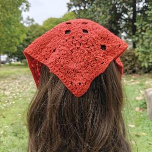 Knitted Headband Handmade Crochet Hair Scarf Hollow Out Triangle Headscarf Hair Accessories Sweet Vintage Soft Floral Bandana