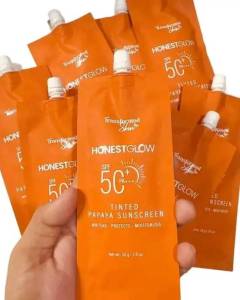 HONESTGLOW TINTED PAPAYA SUNSCREEN SPF 50+++