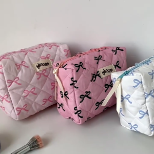 Stylish Bowknot Print Cosmetic Organizer Large Capacity Toiletry Holder Spacious Zippered Women Makeup Bag with Bowknot