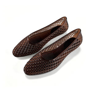 [Free Shipping] New Korean Pointed-Toe Jelly Shoes Slip-On Crystal Shoes Hollow-Out Shallow Dance Sandals For Women