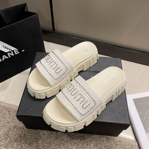 LHSunday New🎁 รองเท้าแฟชั่น2023รองเท้าลำลองดีไซน์เก๋ๆสวยไม่ซ้ำใครแน่นอนพื้นสูงใส่สบายงานดูแพงมากใส่แล้วปังไม่ไหวสาวๆต้องไม่พลาด🌈