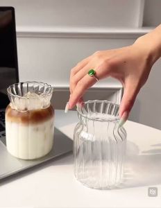 Cốc Ly Thủy Tinh 430ml Uống Cafe Trà Sữa Trong Suốt Sọc Dọc Basic - Chihirostore.decor